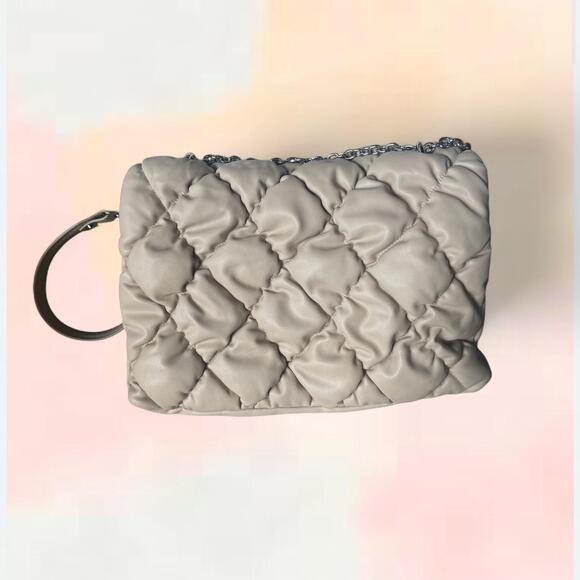 Cream Quilted Purse - Picture 3 of 4